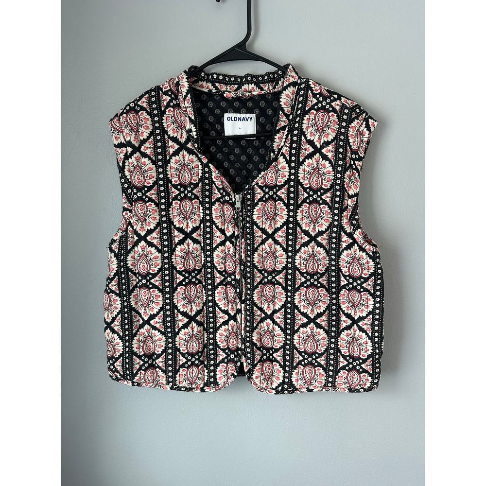 Old Navy Women’s Multi Colored  Quilted Vest Size Large